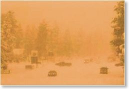 Russia_orange_snow